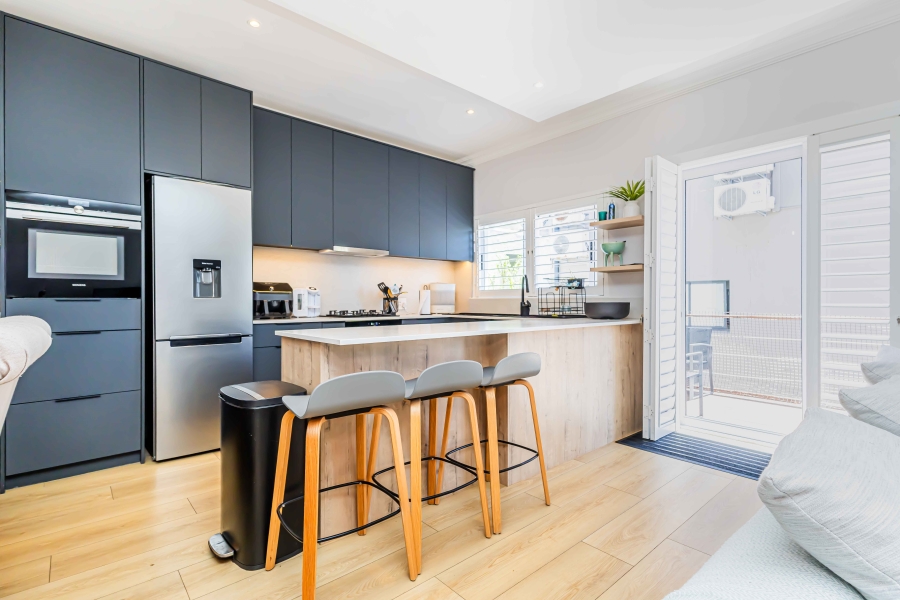 4 Bedroom Property for Sale in Sea Point Western Cape